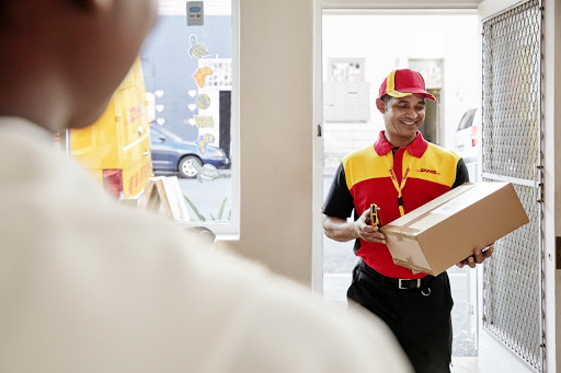 DHL Express Service Point (EXPENDEDURIA 9 BADALONA)