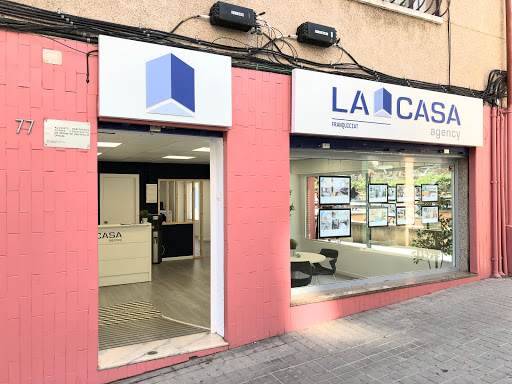 Inmobiliaria en Badalona La Casa Agency