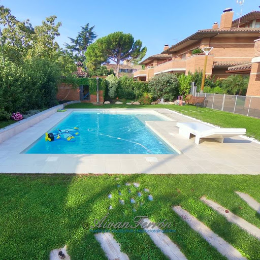 PISCINAS Global Exteriores Sant Cugat - By Aivan Ferron